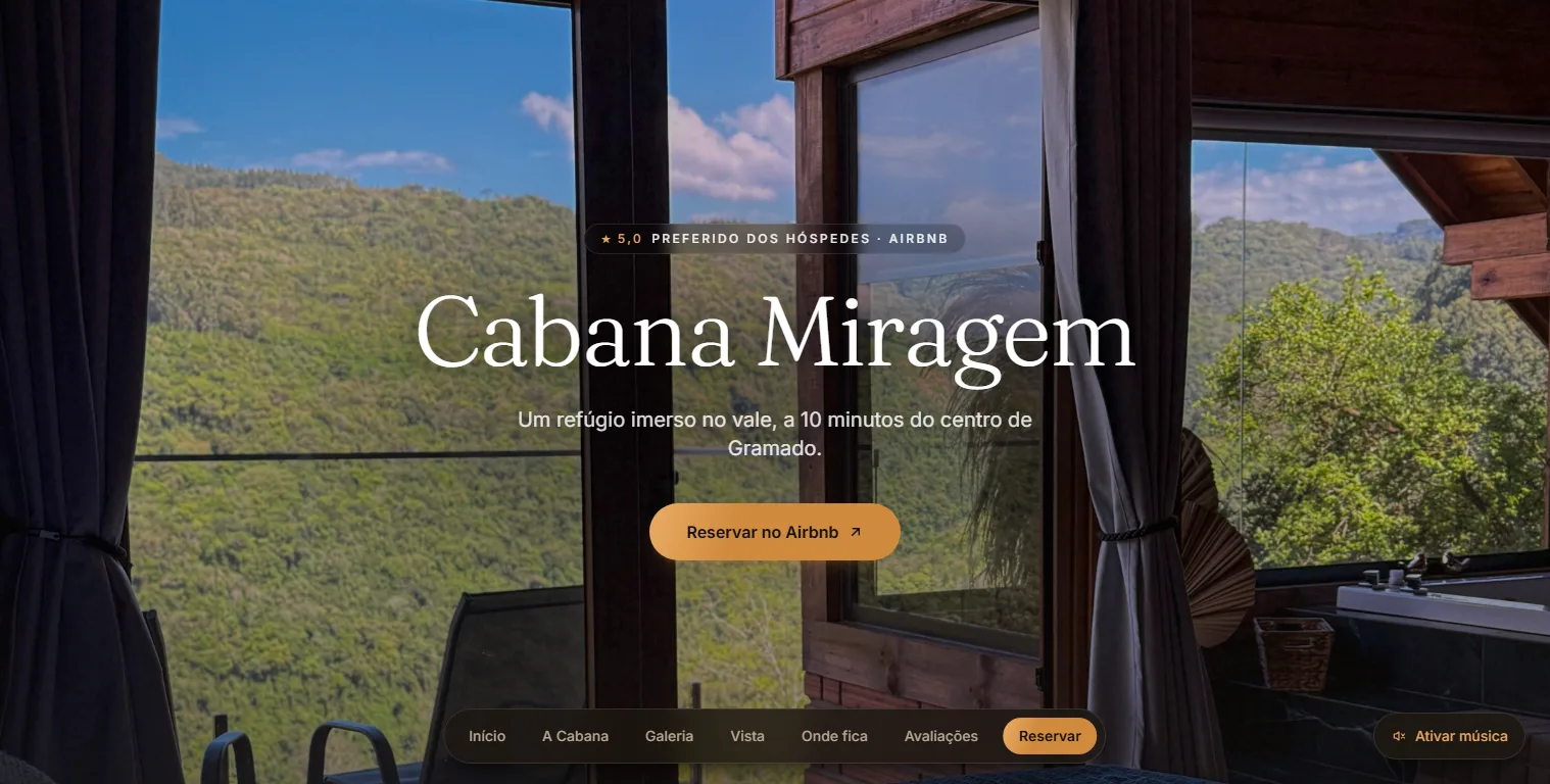 Print da página inicial do site Refúgio de Gramado, com foto da vista para o vale e convite para reservar